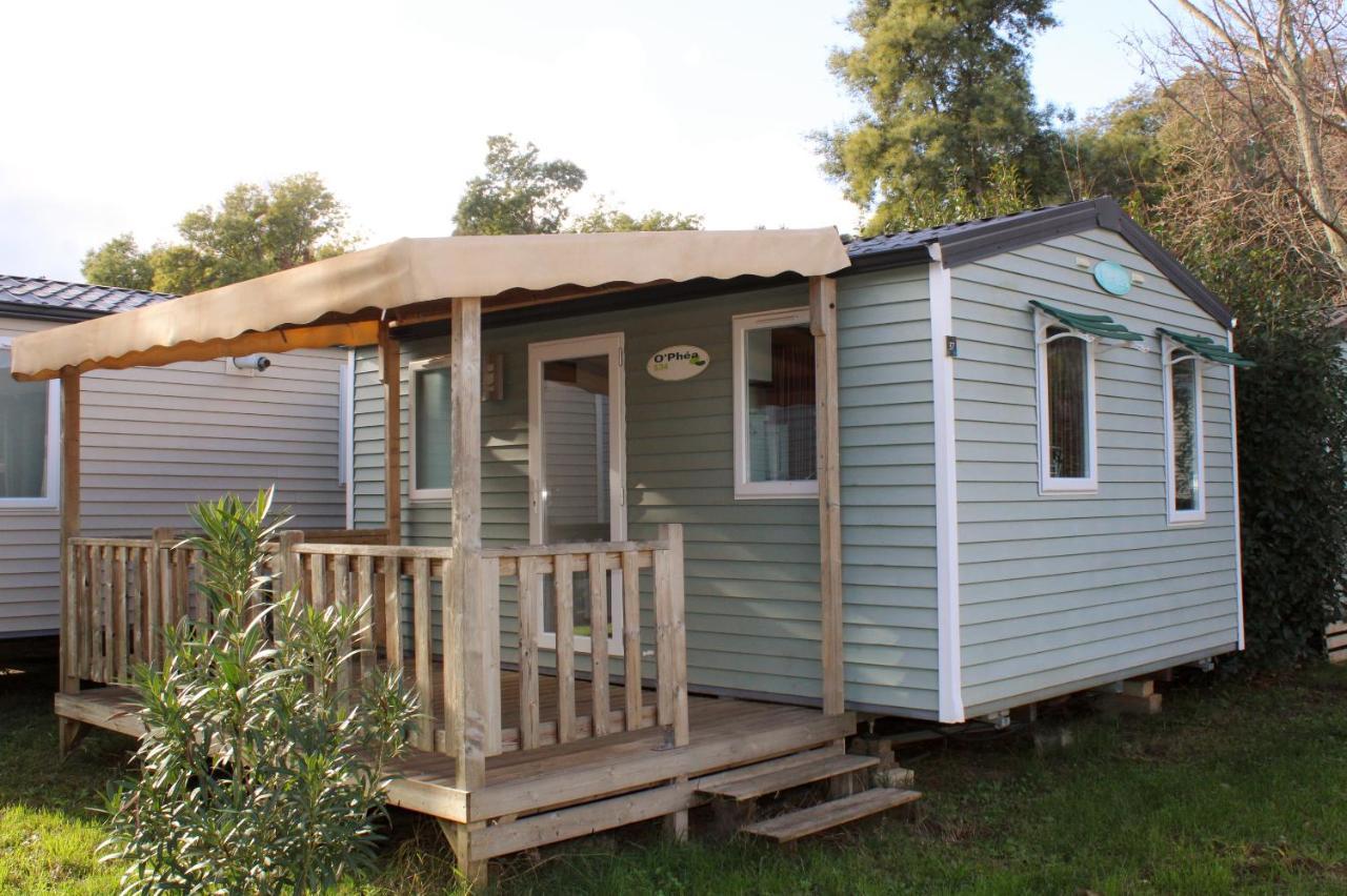 Camping Lou Cabasson Борм-ле-Мимоза Экстерьер фото